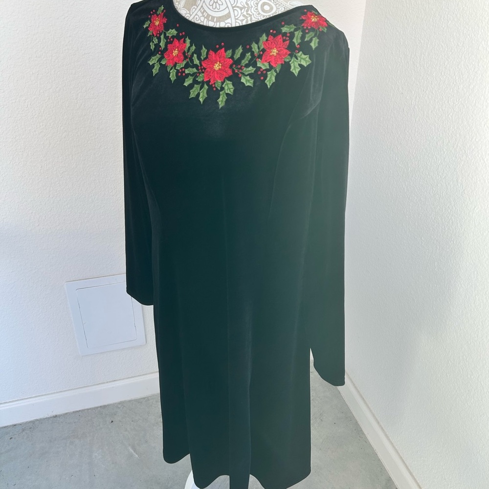 Quacker Factory Black Velvet Christmas A line dress size L
